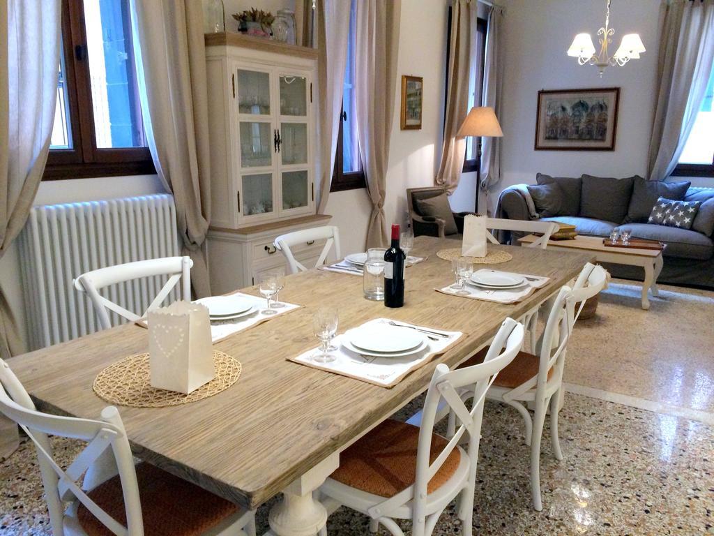 Romantic Rialto Venice Bilik gambar
